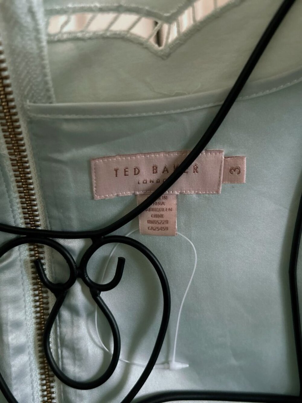 Dress Subcategory Classification - Picture 5 of 6
